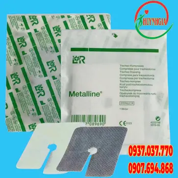 Gạc đặt xung quanh ống dẫn lưu Metalline